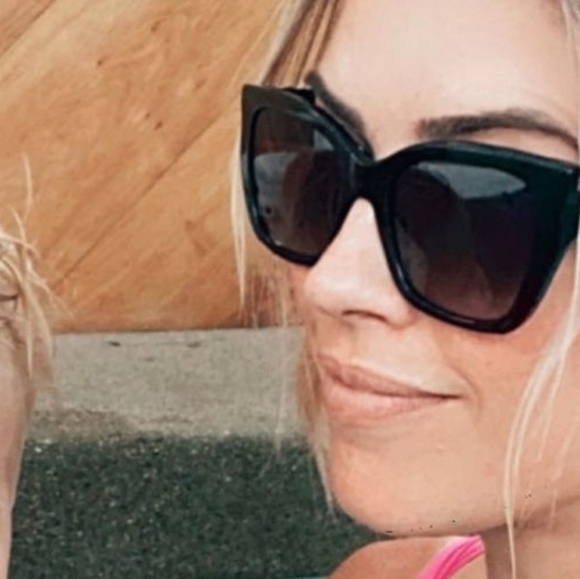 NWT🎀Salvatore Ferragamo Sunglasses🎀 - Picture 6 of 7